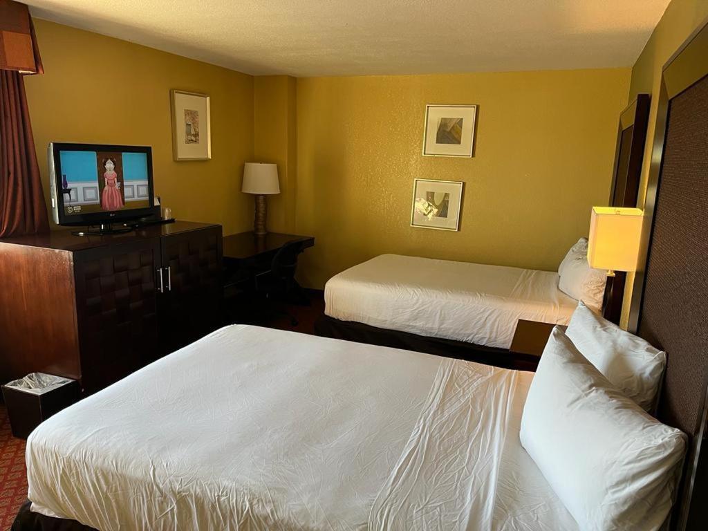 Hotel Hutchi Bell South Hutchinson Zewnętrze zdjęcie